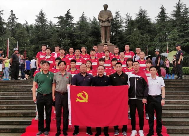 开云体育登录入口-国羽众将士瞻仰伟大领袖风范 筑牢奥运备战精神