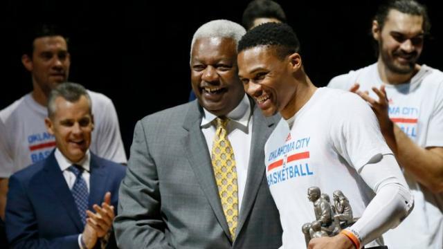 开云官方app入口-大O：希望韦少超越我的纪录 批评他没冠军简直荒唐